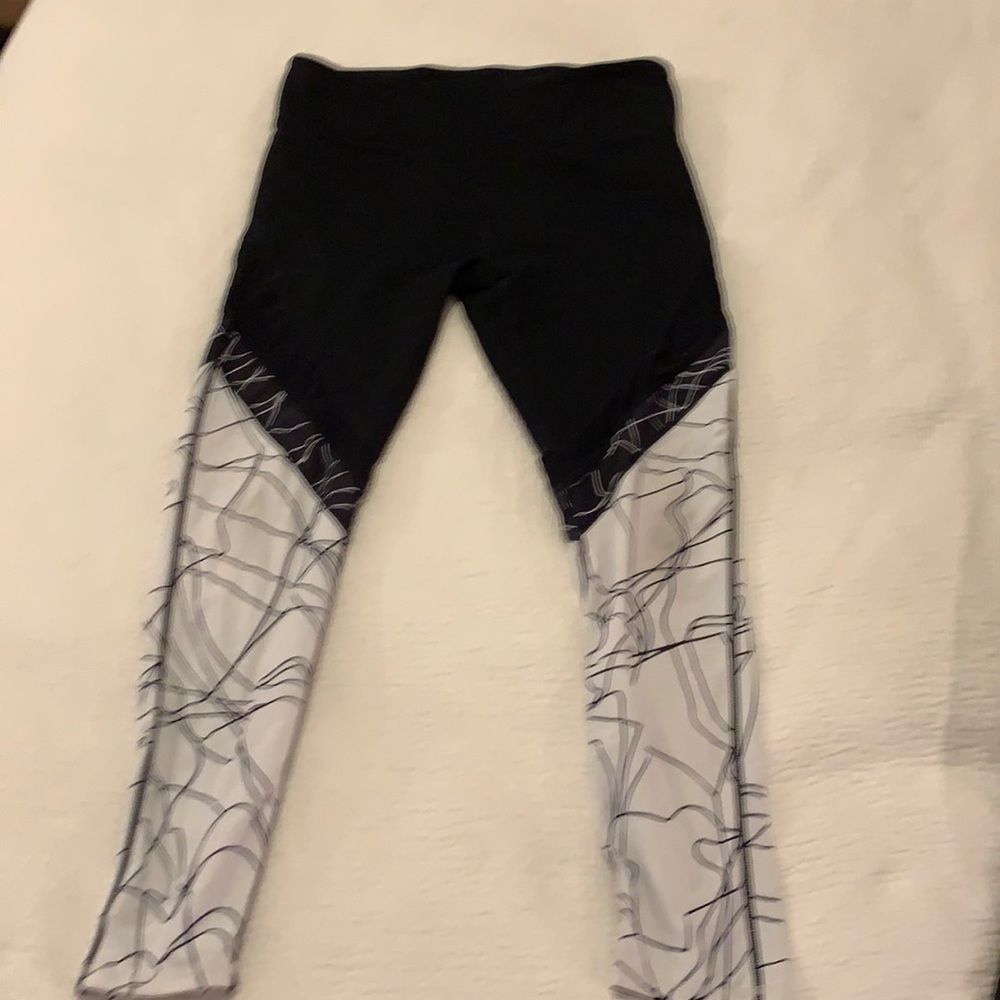 Fabletics leggings size M/L